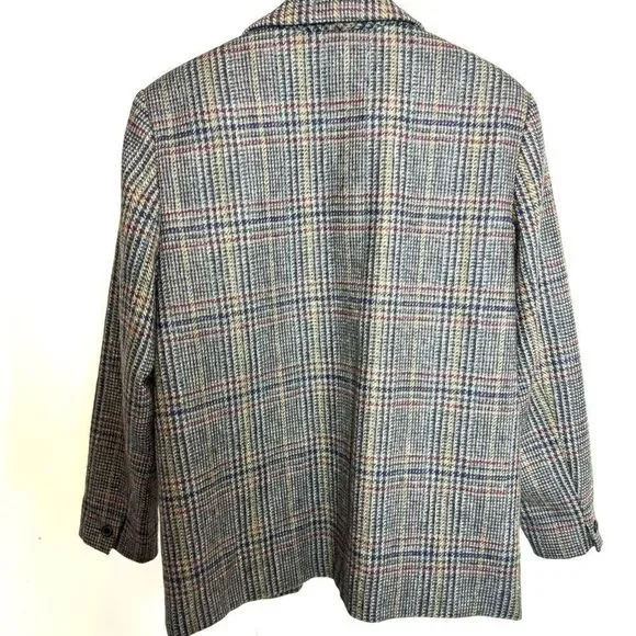 Vintage Eska 100% wool oversized plaid blazer. - Picture 3 of 6
